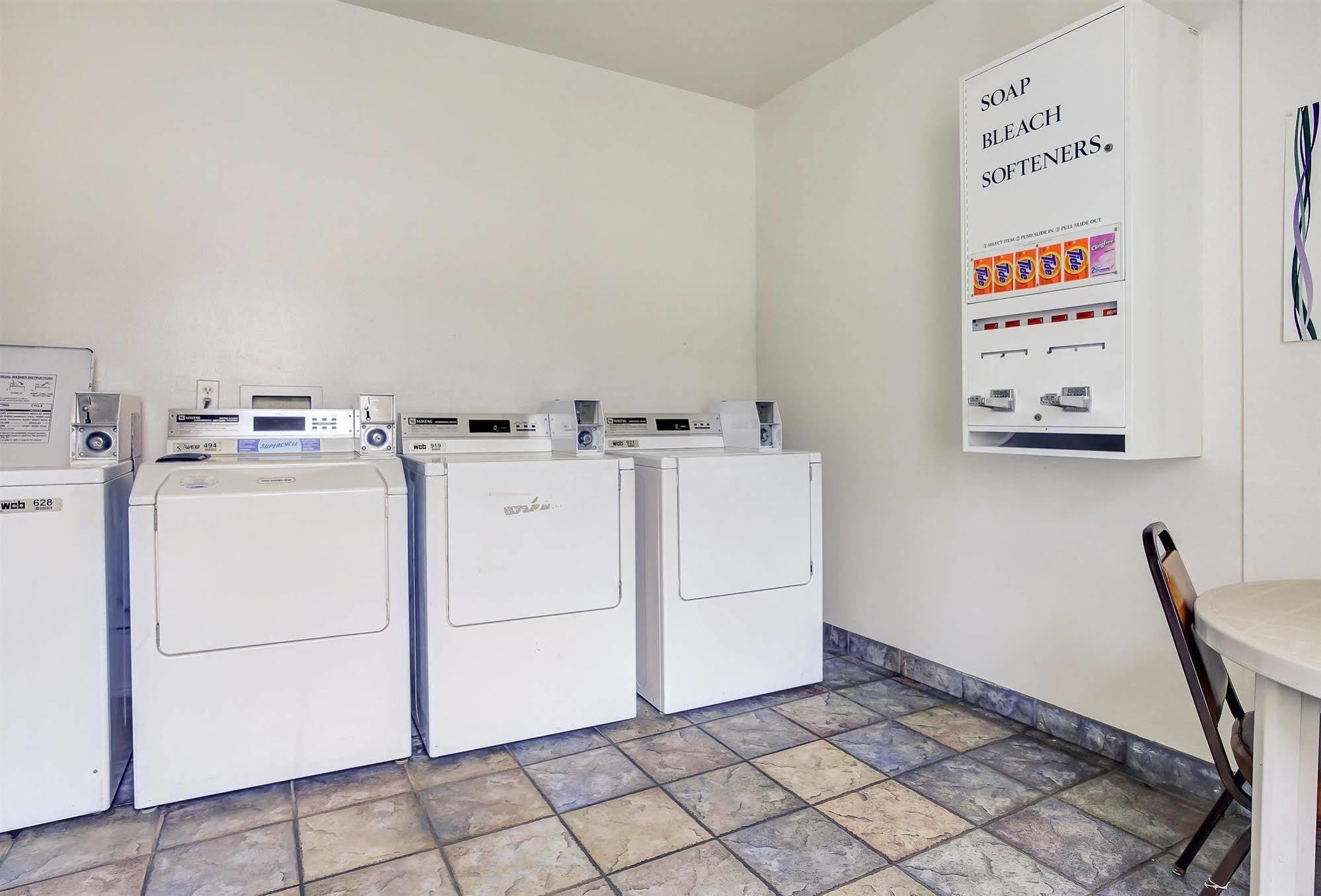 Motel 6-Coos Bay, Or Eksteriør billede